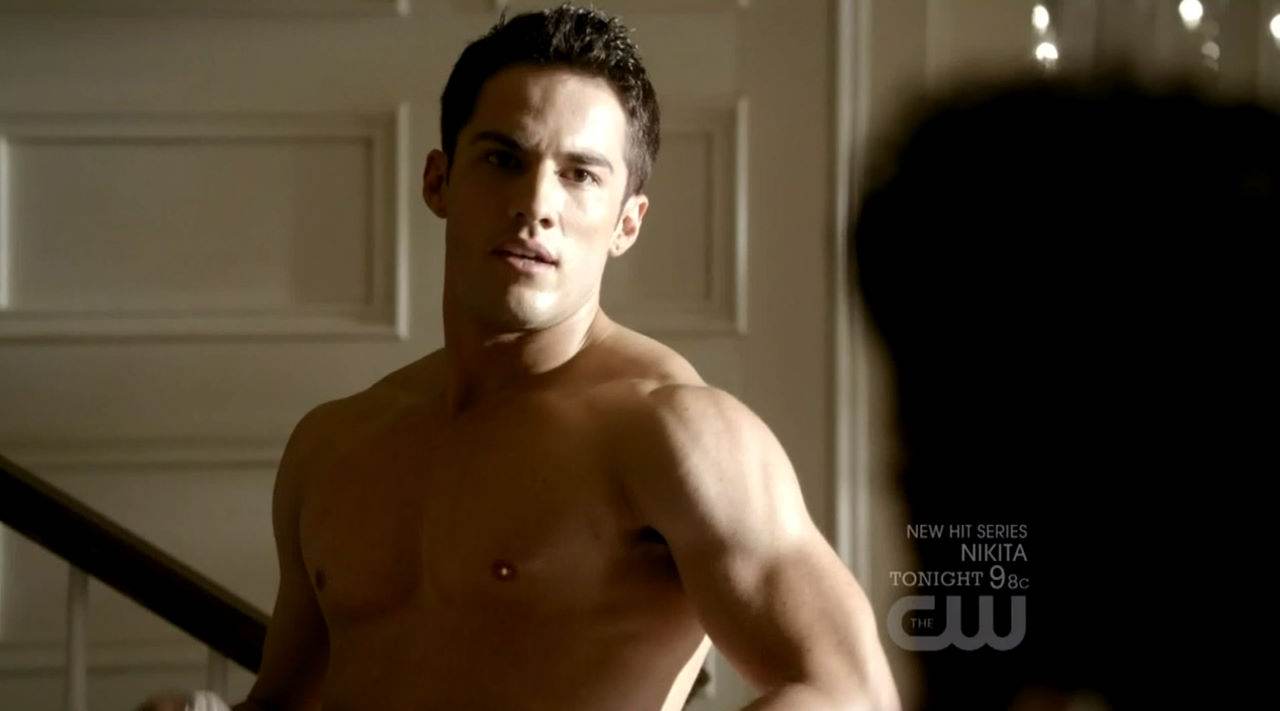 Michael Trevino Shirtless In Vampire Diaries Ep