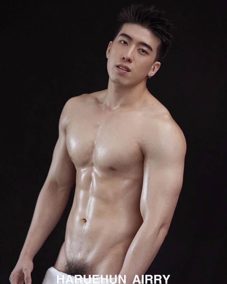Handsome strong chinese fuck