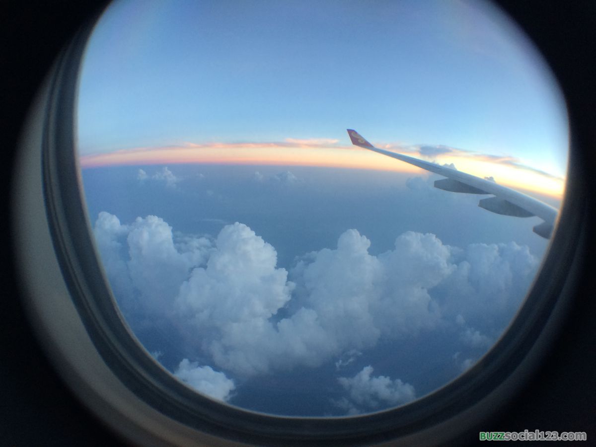 หน้าต่างเครื่องบิน