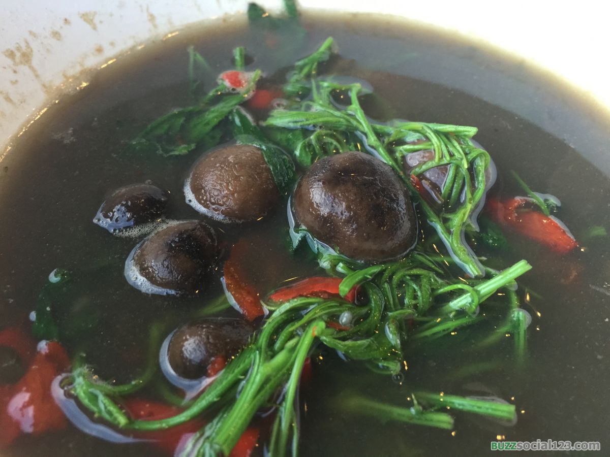 แกงเห็ดเพาะ