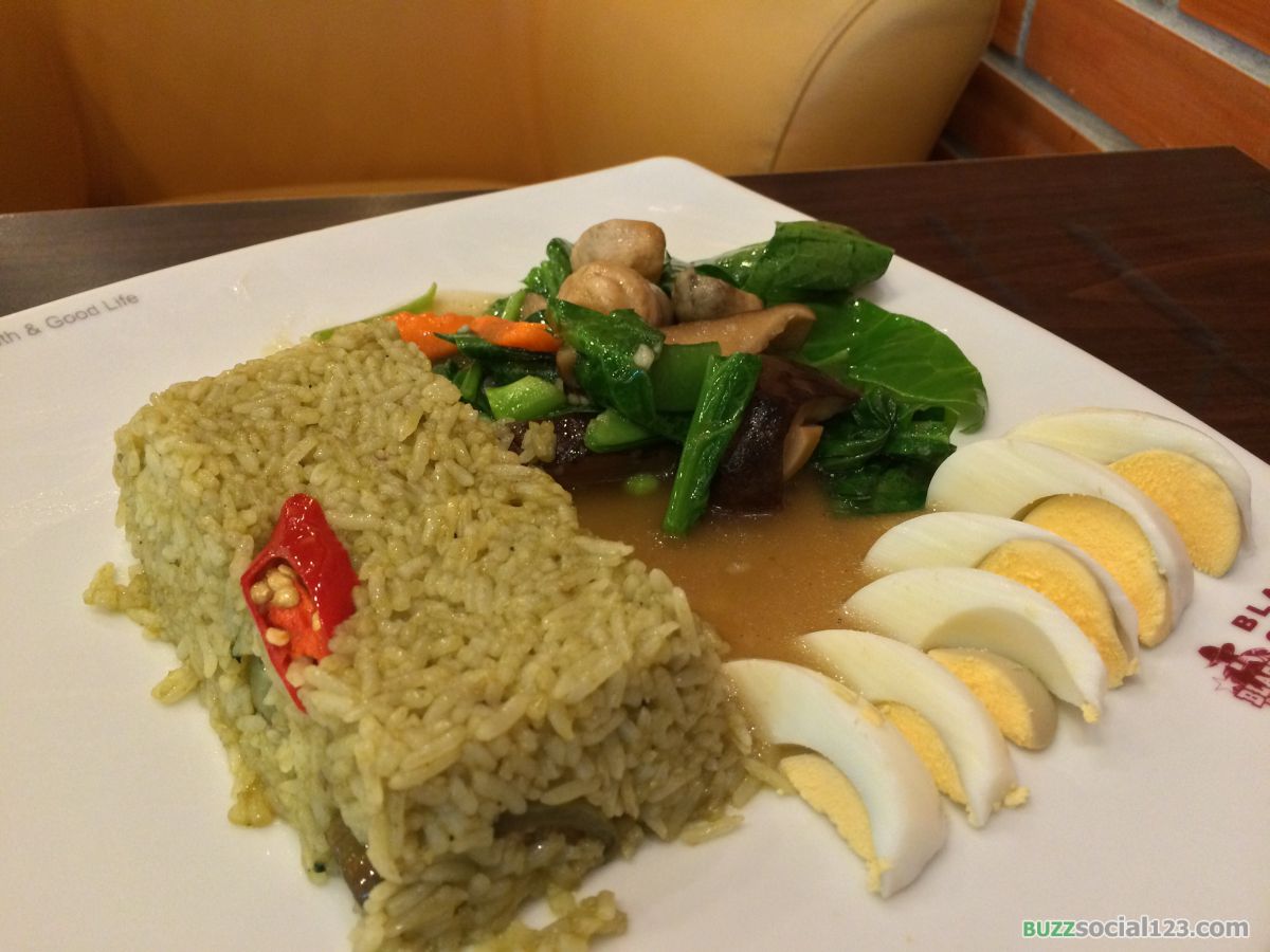 ข้าวผัดแกงเขียวหวานมังสวิรัติ