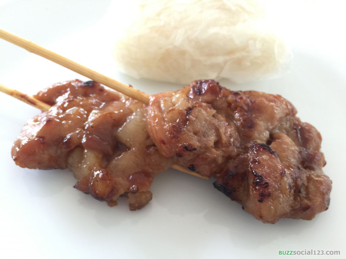 ข้าวเหนียวหมูปิ้ง