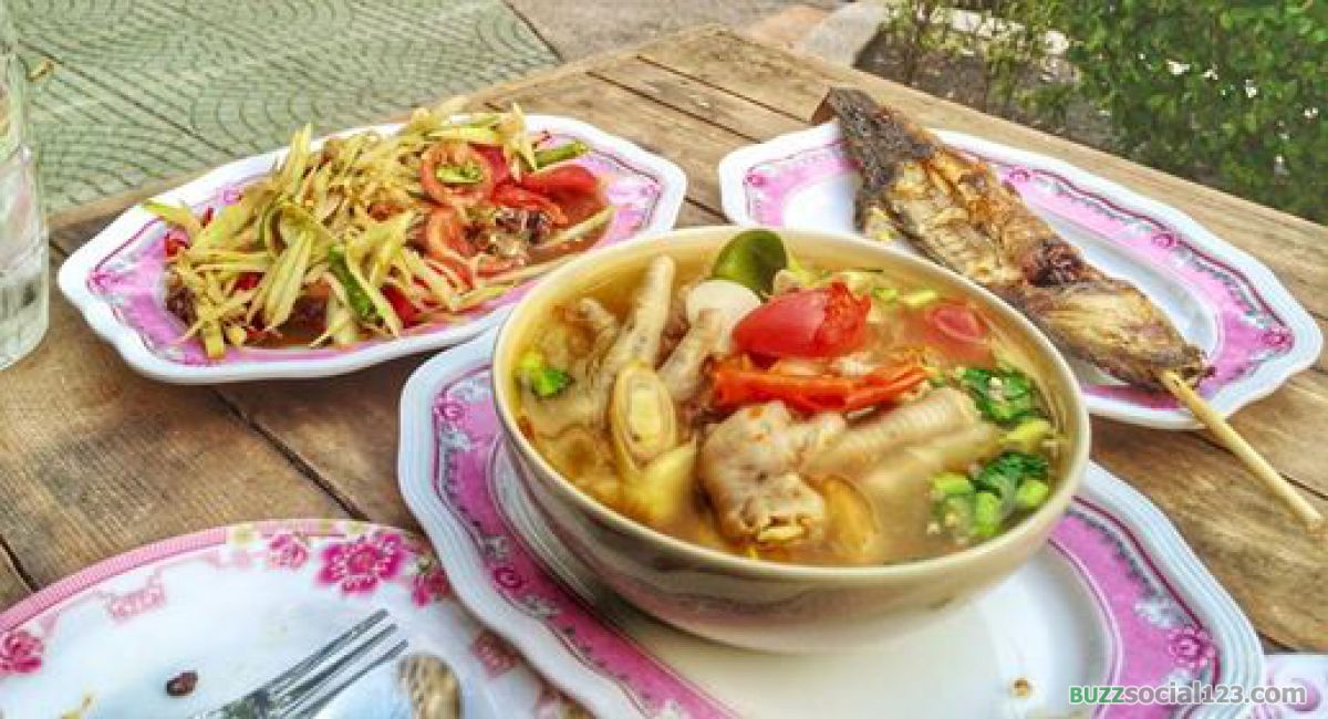 อาหารอีสาน