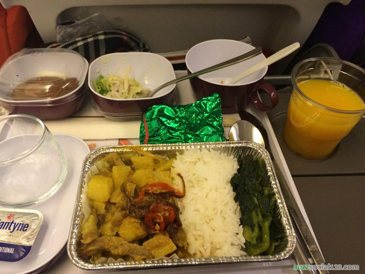 อาหารบนเครื่องบิน สายการบินไทย