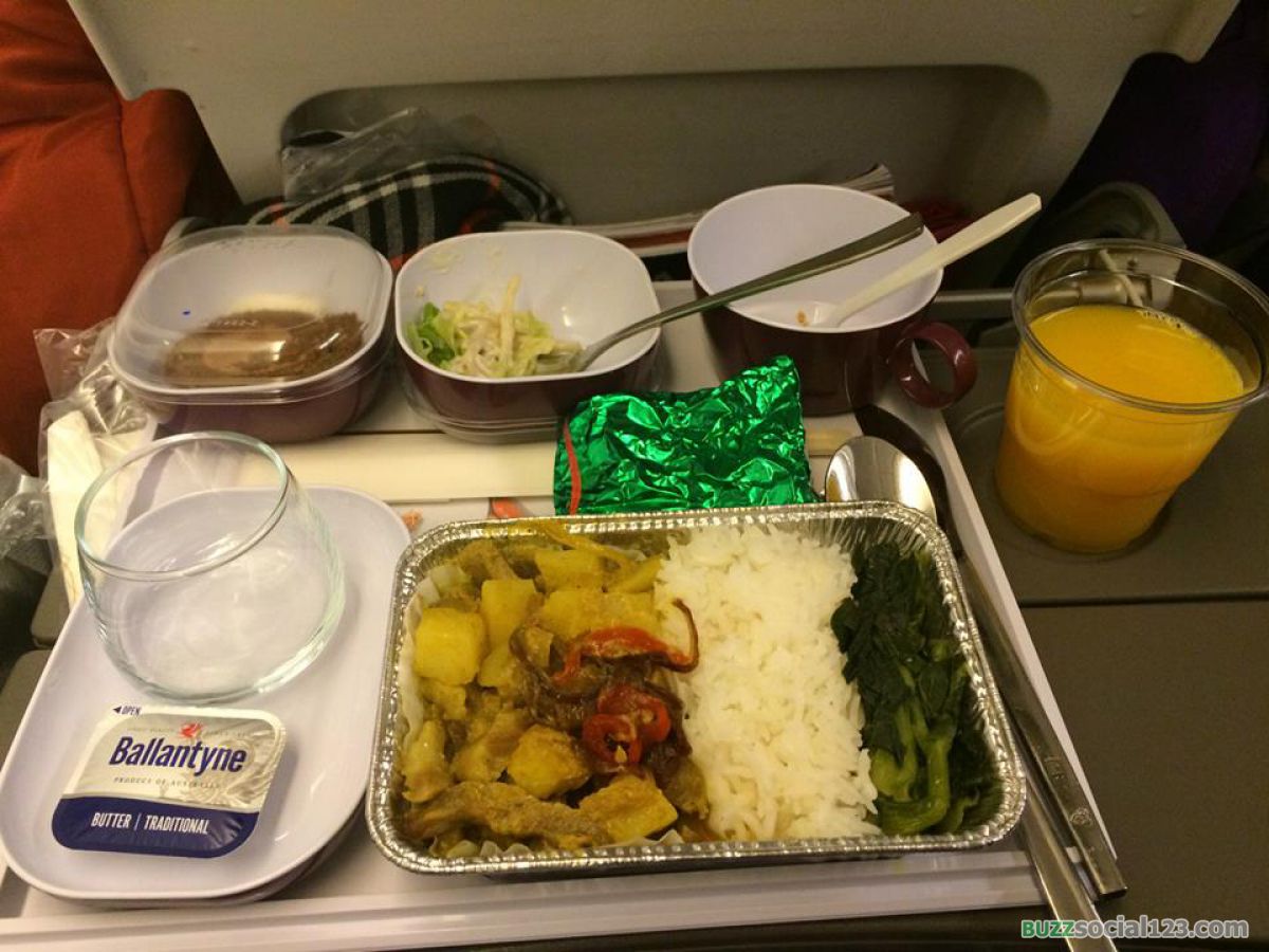 อาหารบนเครื่องบิน สายการบินไทย
