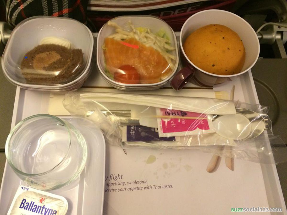 อาหารบนเครื่องบิน สายการบินไทย