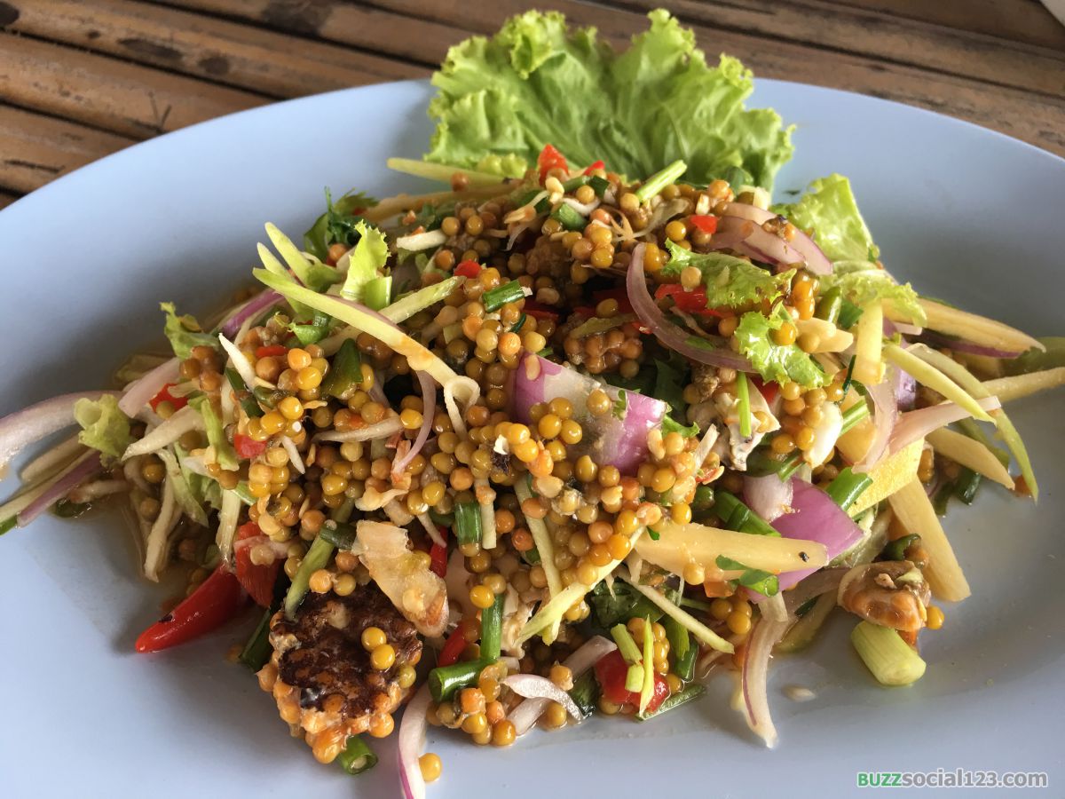 ยำไข่แมงดา