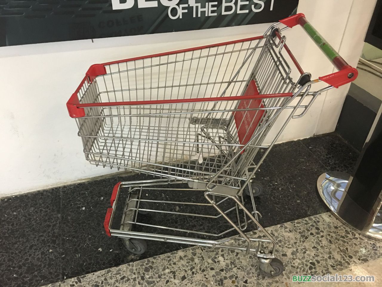 รถเข็นช้อปปิ้ง