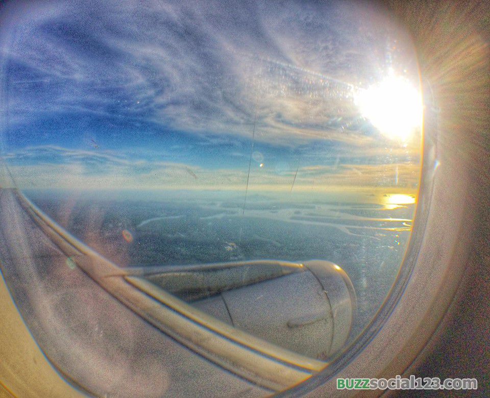 ริมหน้าต่างเครื่องบิน