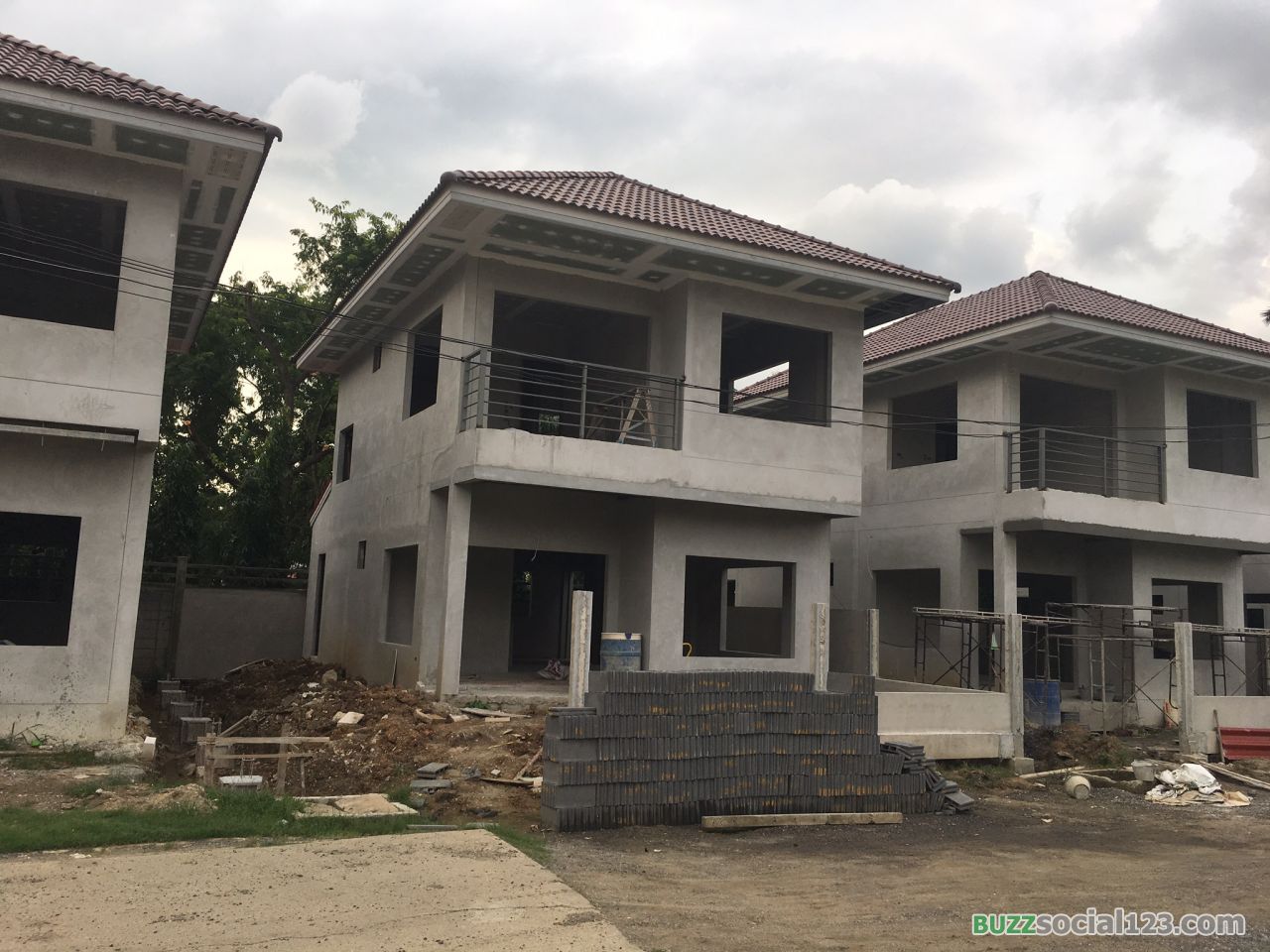 ก่อสร้างบ้านจัดสรร