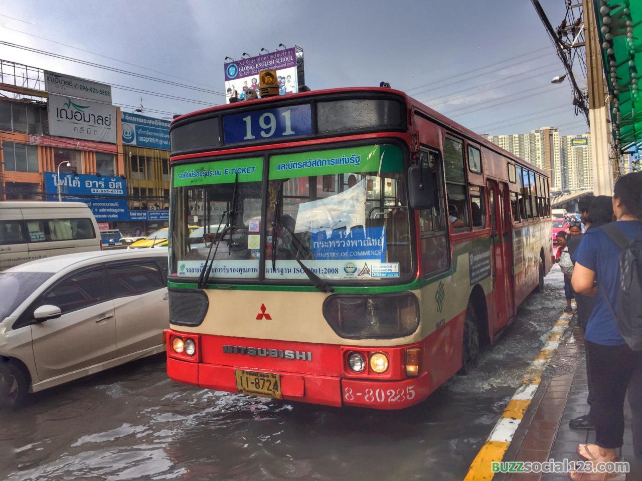 รถเมล์
