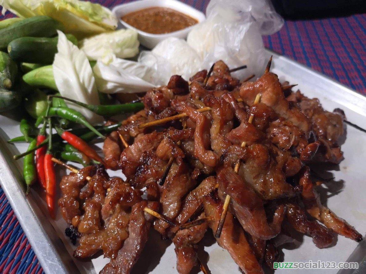 หมูปลาร้า ราชดำเนิน