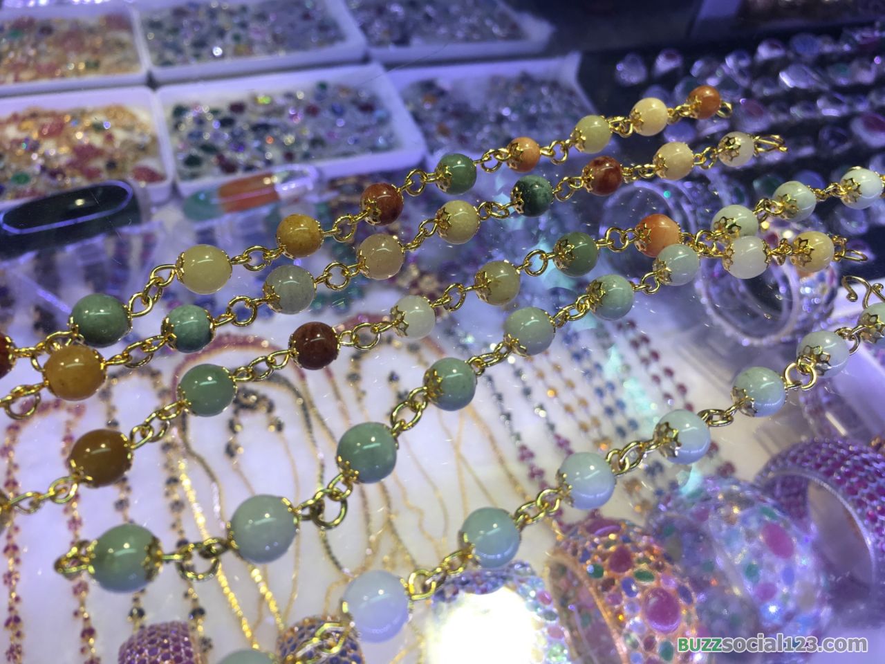 แหวนอัญมณี