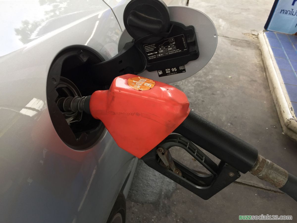 เติมน้ำมัน ปั้ม