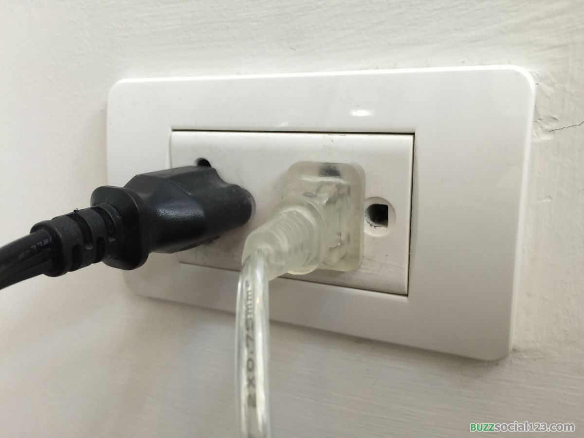 ปลั๊กไฟ