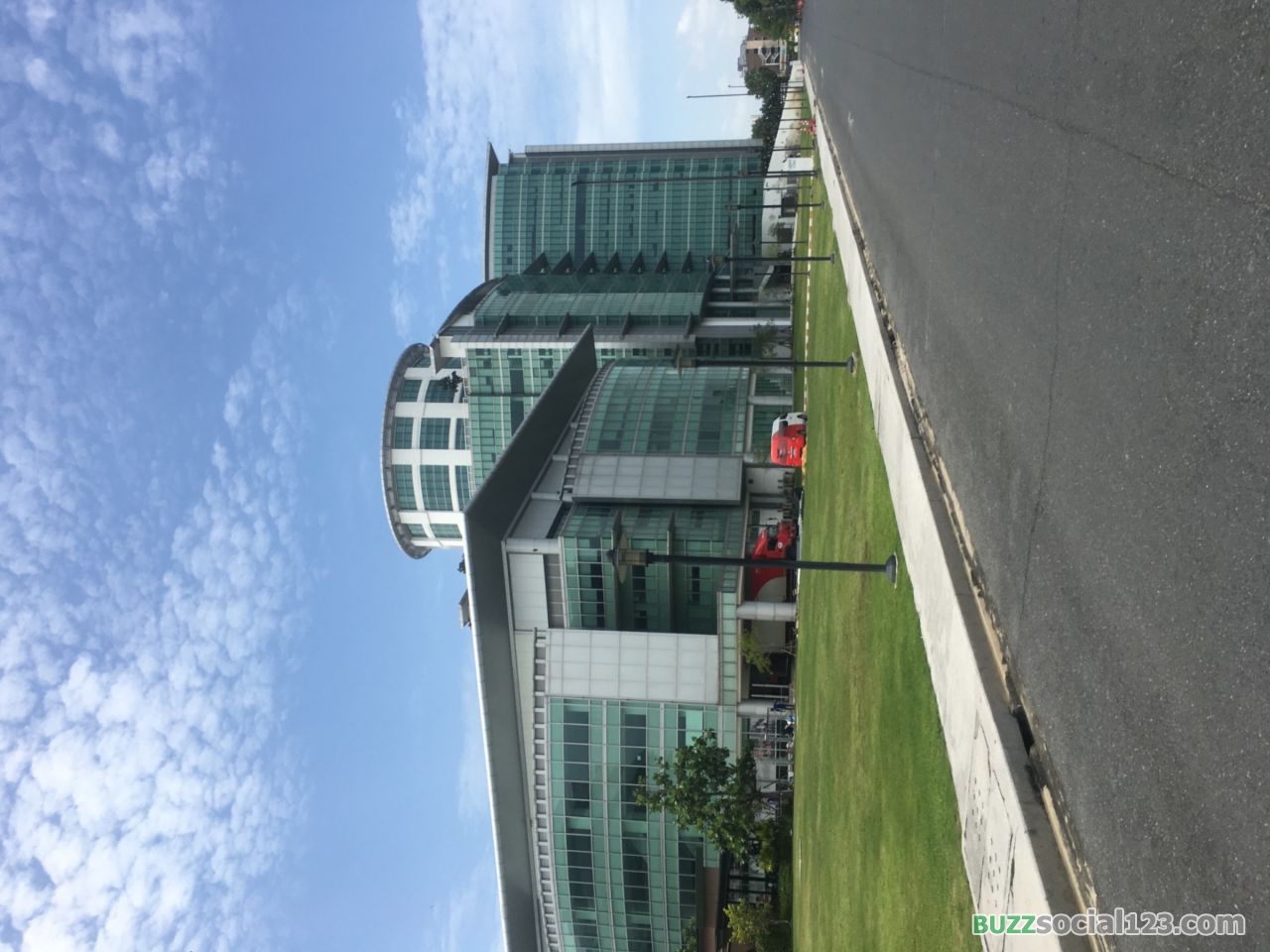 ตึกอาคาร