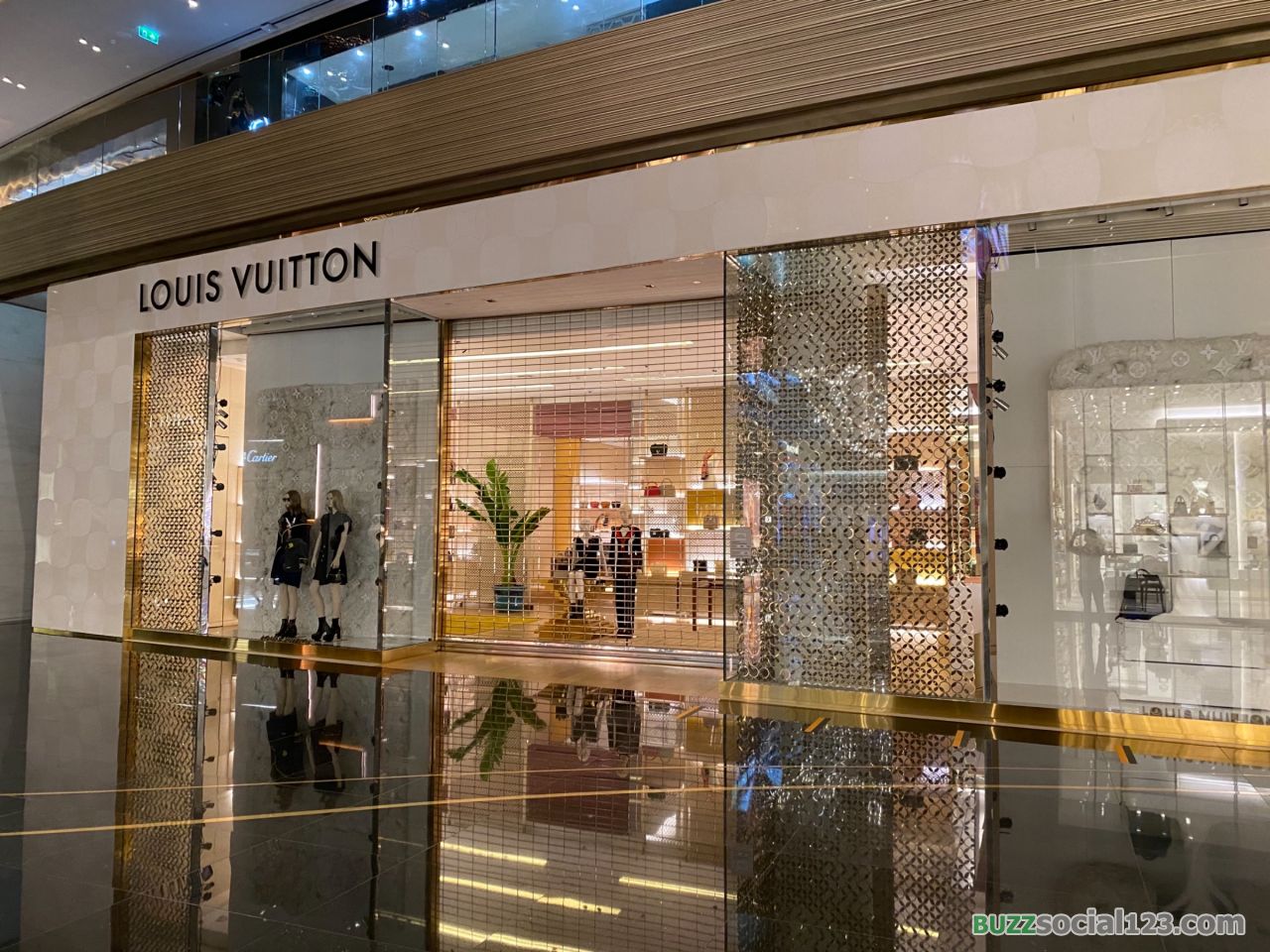 ช็อปหลุยส์วิตตอง