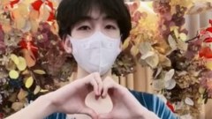 หนุ่มจีนแห่ไลฟ์สด ขายชุดชั้นใน หลังจีนห้ามผู้หญิงทำแบบนั้น