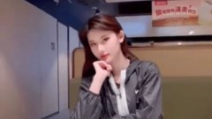 สาวจีนแต่งตัววาบหวิวโชว์ทรวดถ่ายเเบบในร้านชาบู “ไหตี่เลา” จนถูกวิจารย์ยับ