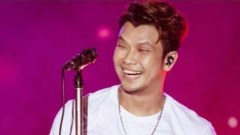 ชาวเน็ตแห่ชี้เป้า! "สาวแซ่บ" หลังถูกโยงข่าวนักร้องเสียงนุ่มนอกใจภรรยา พาสาวเที่ยวต่างประเทศ
