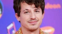 "Charlie Puth" ศิลปินหนุ่มวัย 31 เผยว่าเค้าคิด เมโลดี้เพลง "Marks On My Neck" นี้ได้ในระหว่างที่กำลังมีเซ็กซ์