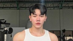 นายแบบค.ใหญ่ "หนุ่มบอน" ที่ทำเอาวงการเกย์ต้องสั่นสะเทือน!!
