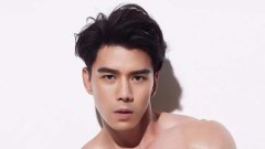 ผู้ชายหล่อ!! "หนุ่มกำปั้น" อวดหุ่นฟิตสุดเฟิร์มน้องชายล้ำหน้า!!