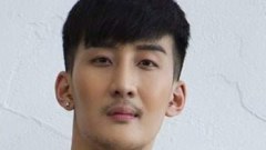 ส่องหนุ่มหล่อ!! "ก๊าซ สุรพิชญ์" นายแบบหล่อหุ่นเอ็กซ์ โปรไฟล์ดี