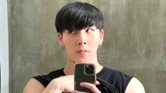 หนุ่มหล่อ"ปรายฟ้า สุยะคำวงศ์" หุ่นเฟริมตาตี๋แถมยังเป็นผู้ชายกวนๆอีกด้วย