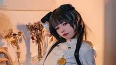 เน็ตไอดอลสาวเต้นอวดชุกบิกินี่ กลายเป็นไวรัลเพราะชาวบ้านเมินเธอ