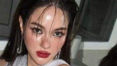 อย่างแซ่บ! "กวาง วรรณปิยะ" สวมเดรสแหวกถึงสะดือ ท่อนล่างเป็นซีทรูบางเวอร์