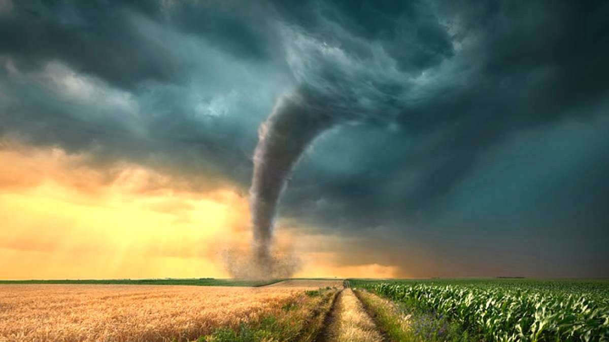 Warning: 60 tornadoes, get ready!  Attacking the United States