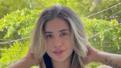 สาววัย 18 เป่าปี่หนุ่ม กลางงานคาร์นิวัล