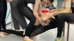 เด็กสาวถูกครูสอนเต้น เหยียบขาหักขณะยืดตัว