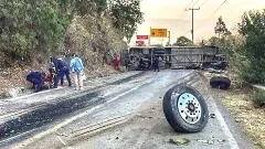 เกิดเหตุรถบัสชนกันในเม็กซิโก