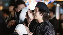 ฉลองเดบิวต์สุดปัง! เหล่านางเอก AV ป้อนเค้ก “จุ๊ดจู๋” ให้แฟนคลับ..แบบเมาท์ทูเมาท์