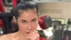"น้องแน็ต" ออกกำลังกายวันคริสต์มาส..เล่นเอาเกาะอกเกือบหลุด!