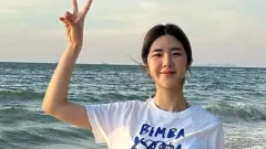 "นุ่น สุทธิภา" อวดบิกินี่สีฟ้า โพสท่าสู้ตาย..ทำเอาหนุ่มๆ ถึงกับใจสั่น