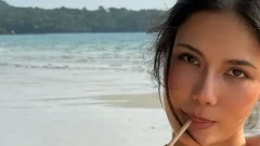 "น้ำตาล ชลิตา" แอบแซ่บเบาๆ ปนเซ็กซี่..อวดลุคบิกินี่สดใสริมชายหาด