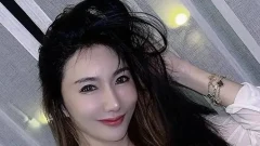 แซ่บรับวันเกิด! นักร้องดังสวมชุดขาวโนบรา ฉ่ำทุกองศาจนโฟกัสหลุด
