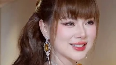 สวยไม่สร่าง! บุ๋ม ปนัดดา ในลุคพรมม่วงสุดสง่า ออร่าจับทุกองศา