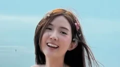 "เบียร์ เดอะวอยซ์" ใส่บิกินี่แซ่บที่ริมทะเล..หลายคนโฟกัสที่ท่อนล่าง