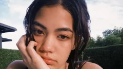 เป็นสาวแล้ว! "น้องชาร์เลท" เสิร์ฟความแซ่บสะท้านหาด สวยจนต้องเหลียวหลัง