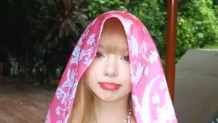 "พลอยชมพู" ดูยังไงก็แซ่บเกินต้าน..อวดลุคหวานนุ่งบิกินี่สีชมพู