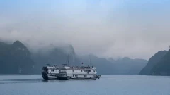 เรือท่องเที่ยวอ่าวฮาลองของเวียดนามล่ม มีผู้เสียชีวิต 34 ราย