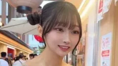 นักร้องดังถูกทัวร์ลง หลังใส่เสื้อโชว์อก เดินในที่สาธารณะ
