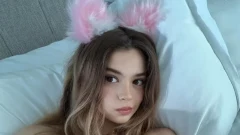 จากสาวไร้บ้านสู่เซ็กซี่สตาร์ ดาว OnlyFans วัย 22 ฟาดเงินเดือนละ 6.5 ล้าน แต่หัวใจยังว่าง