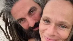 คลอดลูกกลางทะเล เรื่องจริงของคุณแม่สายธรรมชาติที่โลกต้องอึ้ง