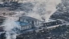 2 ทหารเขมรกลัวไทยหัวหด ถอดชุดทิ้งหนีออกจากสนามรบ