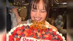 "ลิซ่า" ฉลองวันเกิดครบ 29 ปี อวดความแซ่บริมทะเล..ทำเอายอดไลค์พุ่งกระฉูด!